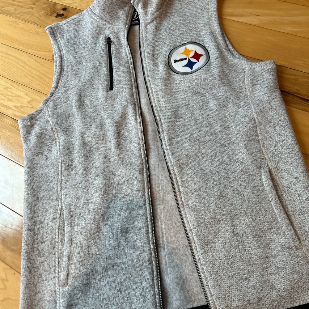 NWOT Pittsburgh Steelers Fleece-Lined Vest - Picture 4 of 11